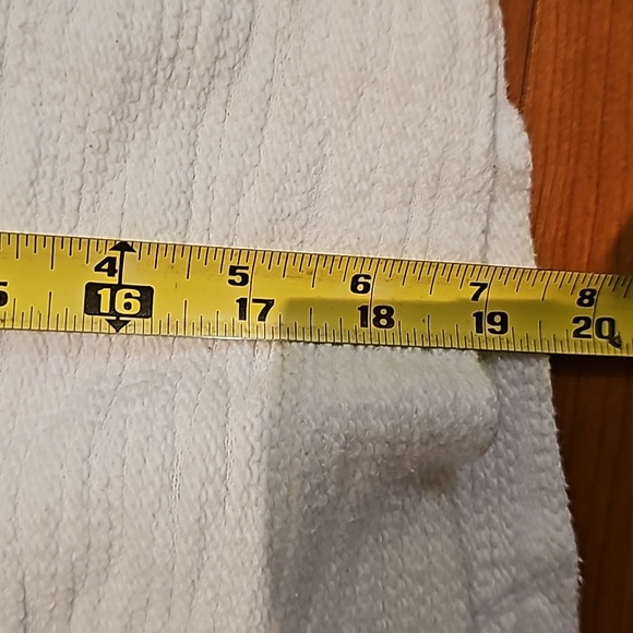 LOLE cropped open back top - Picture 7 of 7